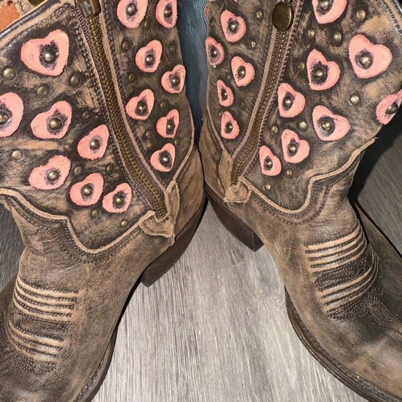 Eight Second Angel Pink and Brown Heeled Cowboy Boots with Heart Design - Picture 2 of 7
